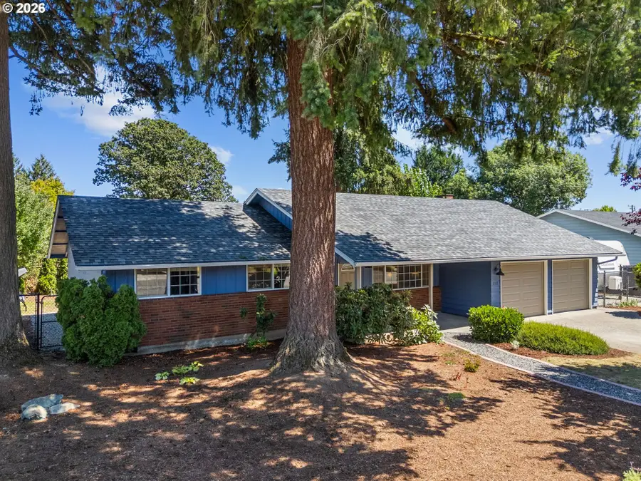 217 SW 2nd Ct, Battle Ground, WA 98604 - #2