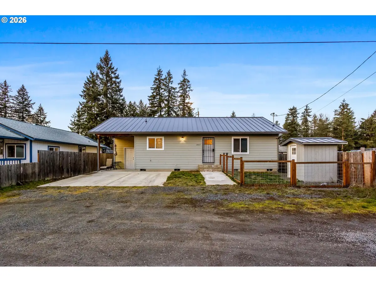 1907 Willow St, Sweet Home, OR 97386 - #1