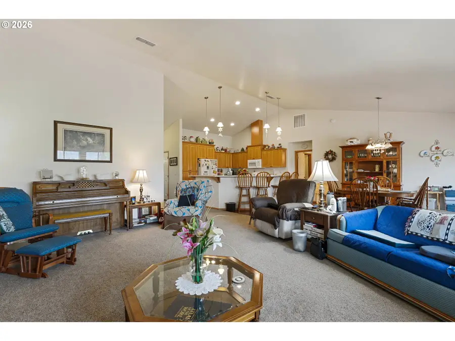 344 Marion Meadow Ln, Camas Valley, OR 97416 - #3