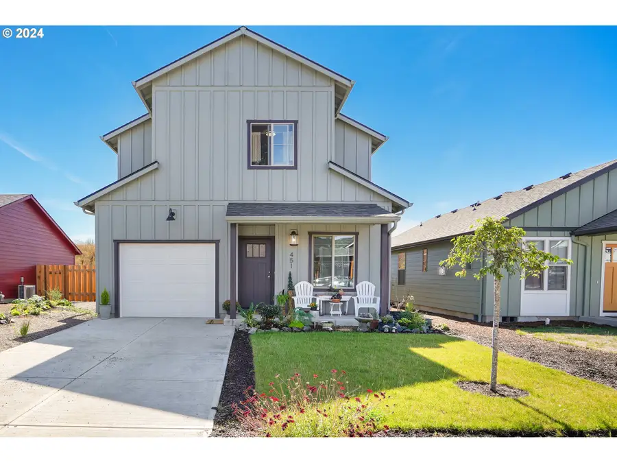 451 SW Rose Ave, Dallas, OR 97338 - #2