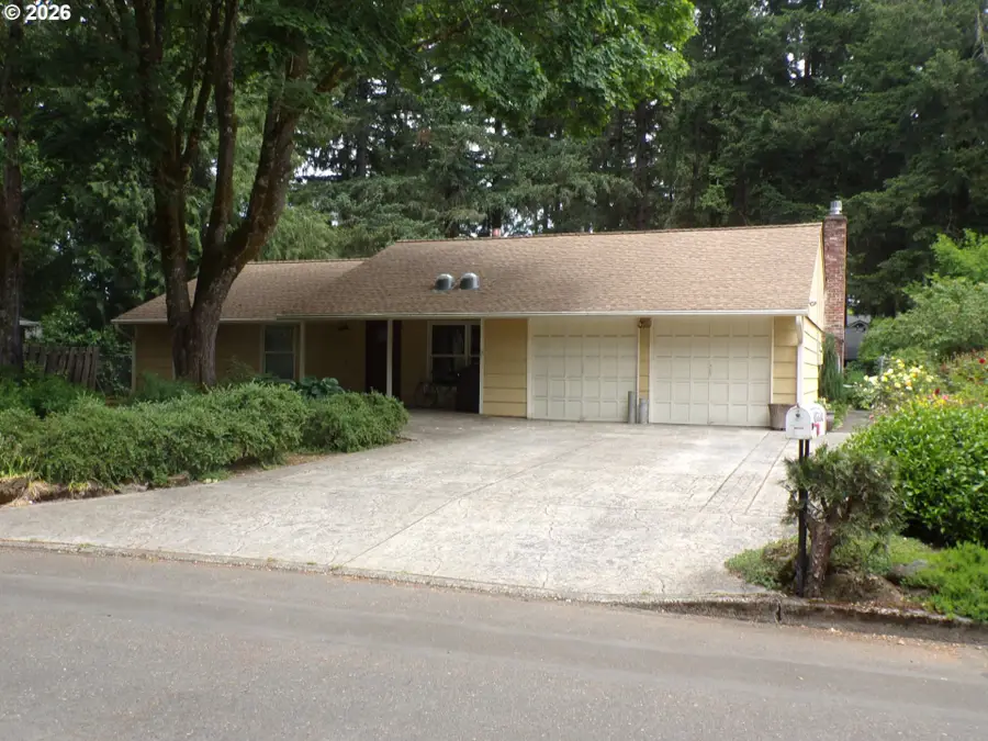 18536 Longfellow Ave, Lake Oswego, OR 97035 - #3