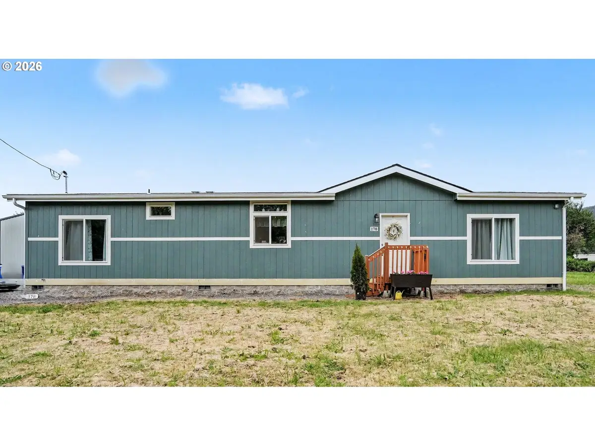 178 19th St, Lyons, OR 97358 - #1