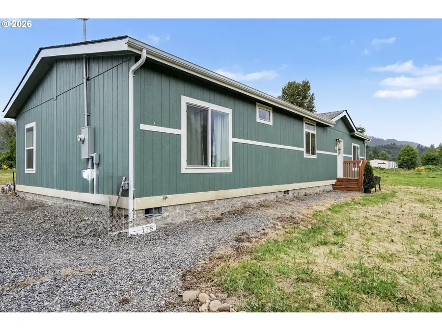 178 19th St, Lyons, OR 97358 - #2