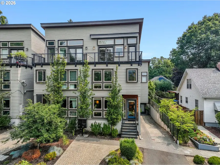 7952 SE 6th Ave #3, Portland, OR 97202 - #2