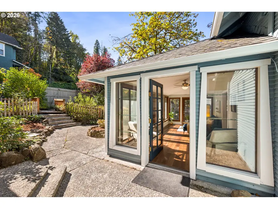 216 3rd Ave, Oregon City, OR 97045 - #2