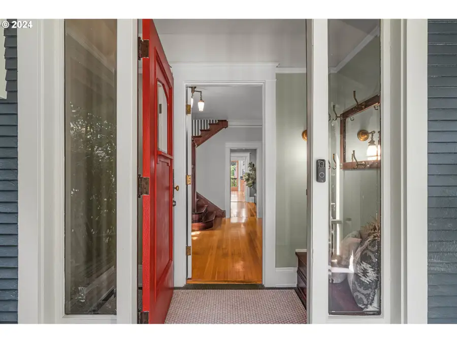 2559 NW Marshall St, Portland, OR 97210 - #3