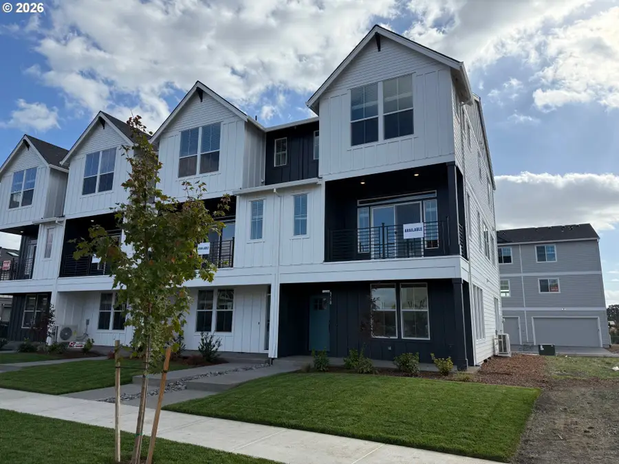 5126 SE Thornapple St, Hillsboro, OR 97123 - #2