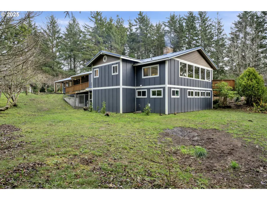 9790 NE Benton St, Newport, OR 97365 - Image #2