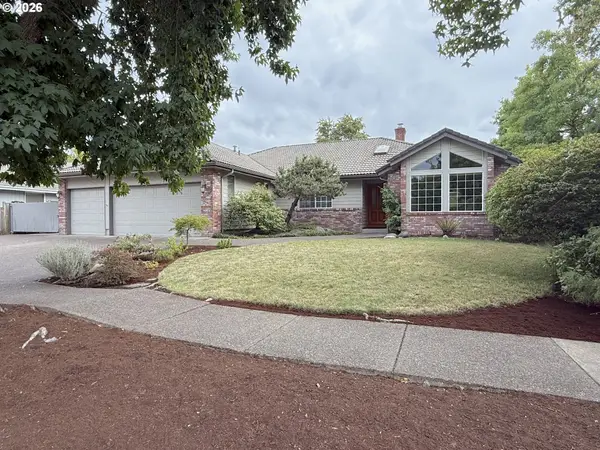 1487 Kyiv St, Springfield, OR 97477