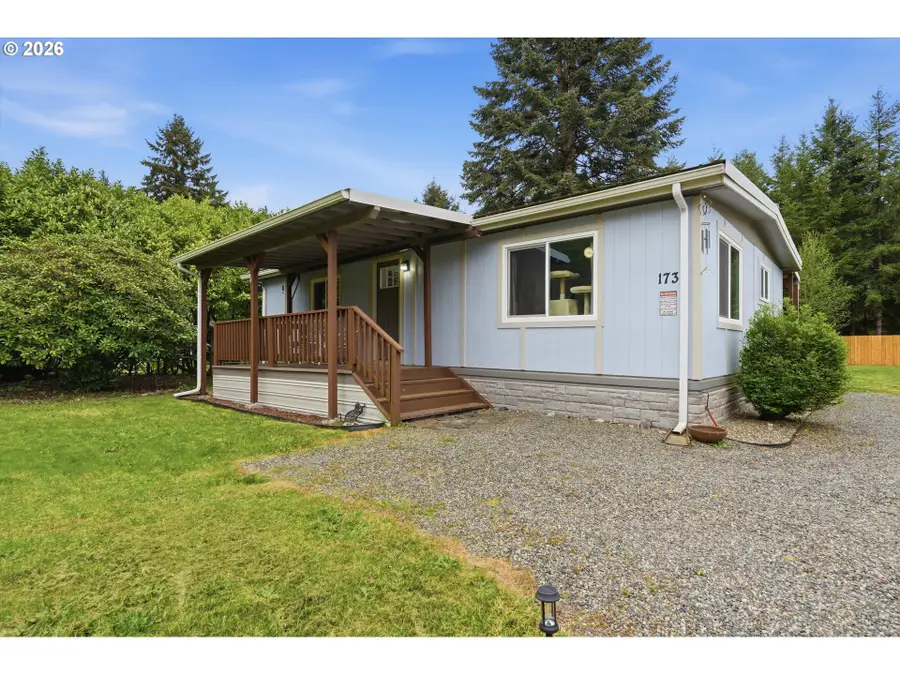 173 Riverview Dr, Castle Rock, WA 98611 - #2