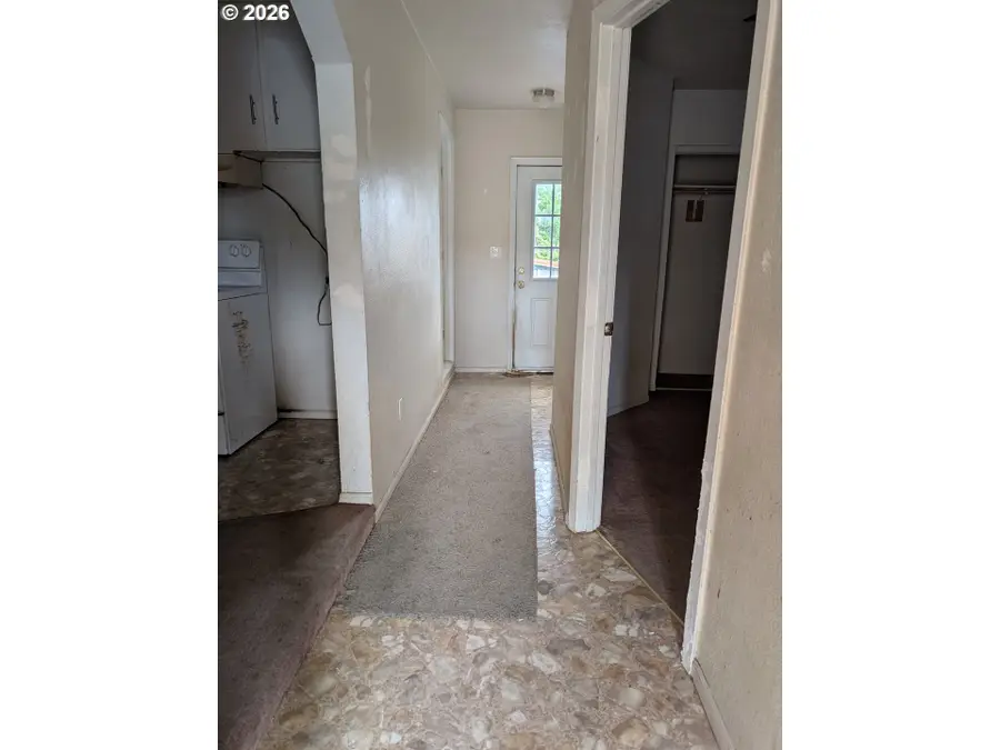 1443 Gleason Ave, Sutherlin, OR 97479 - #3