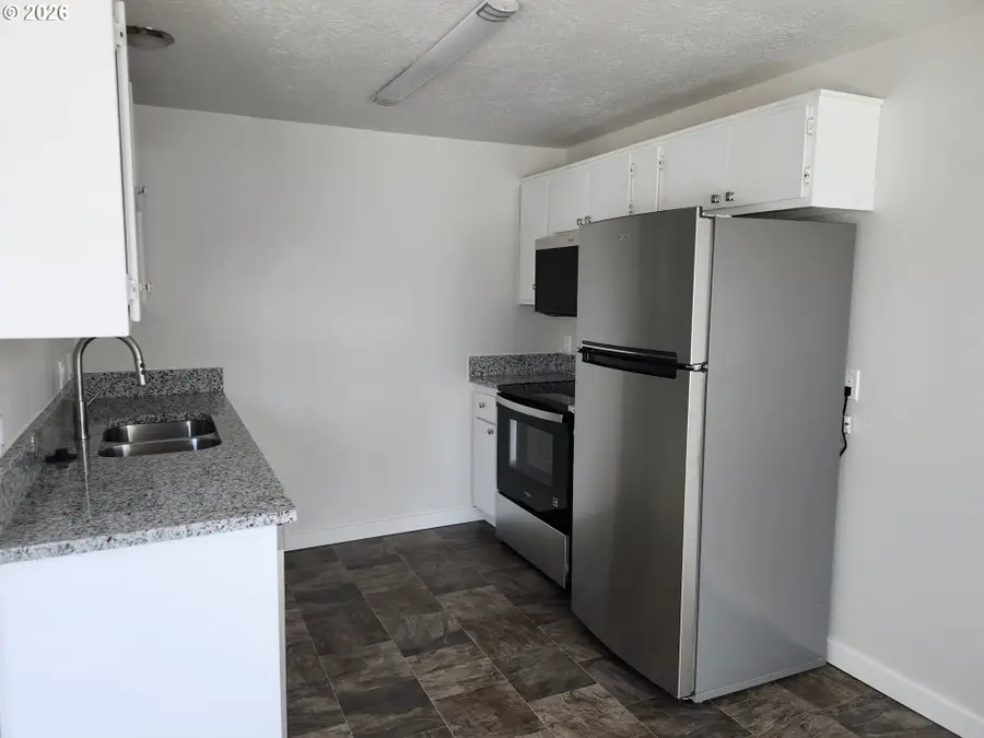 80 Boatlanding St, Independence, OR 97351 - #3