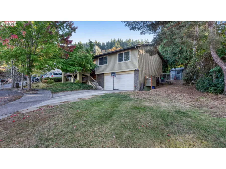 466 SW 6th St, Gresham, OR 97080 - #2