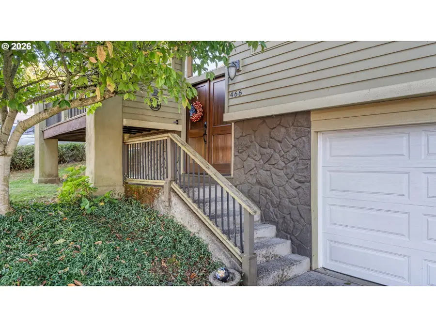 466 SW 6th St, Gresham, OR 97080 - #3