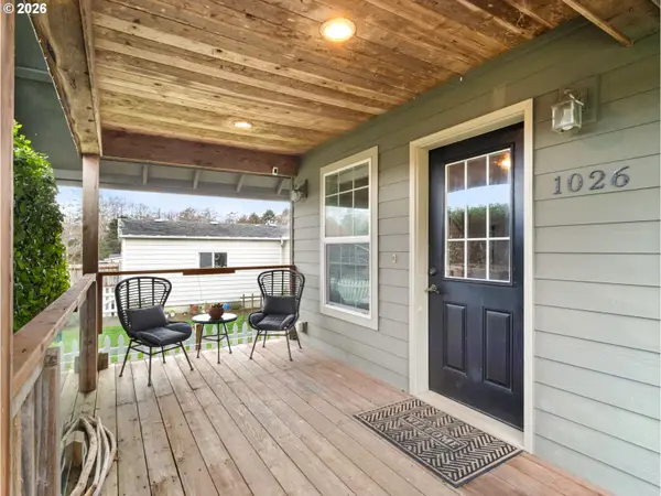 1026 NE 13th Ave, RockawayBeach, OR 97136