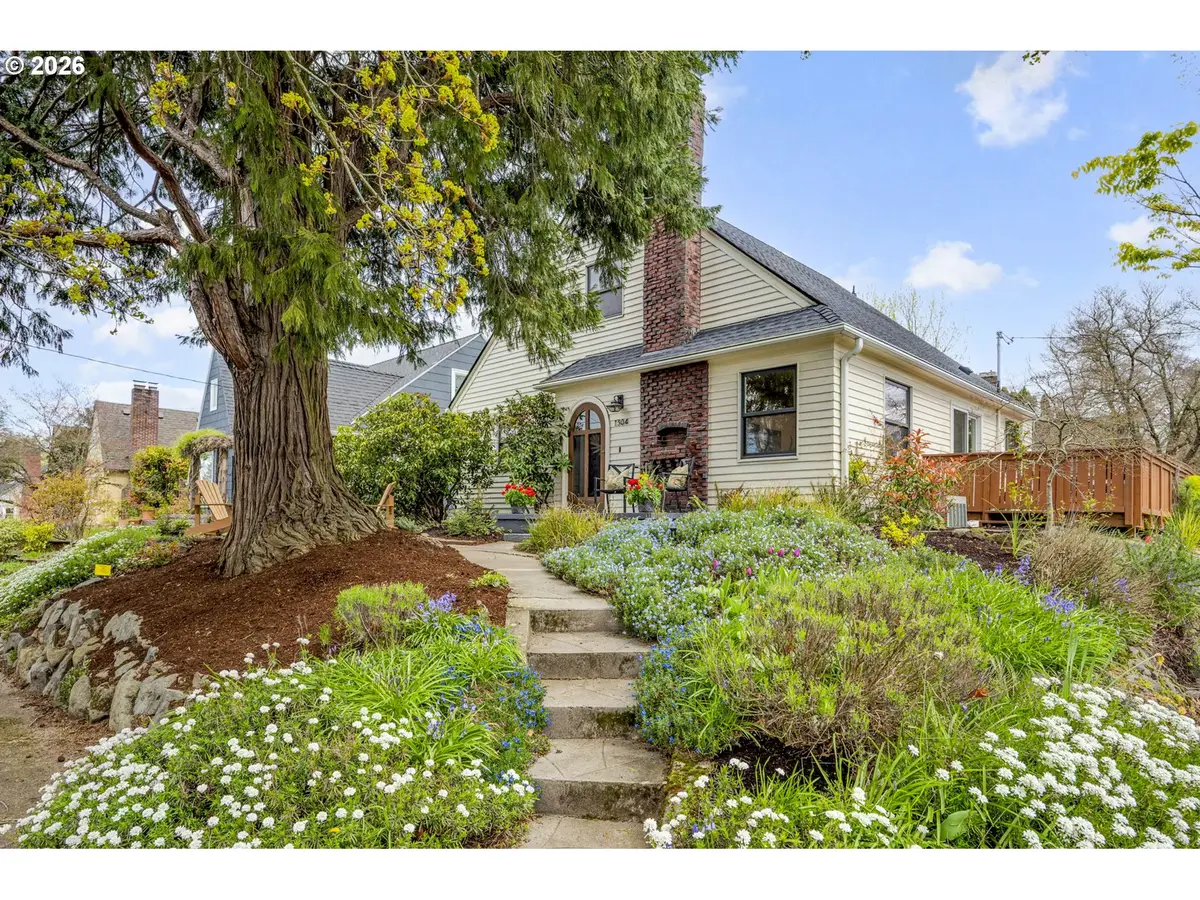 1304 NE 51st Ave, Portland, OR 97213 - #1