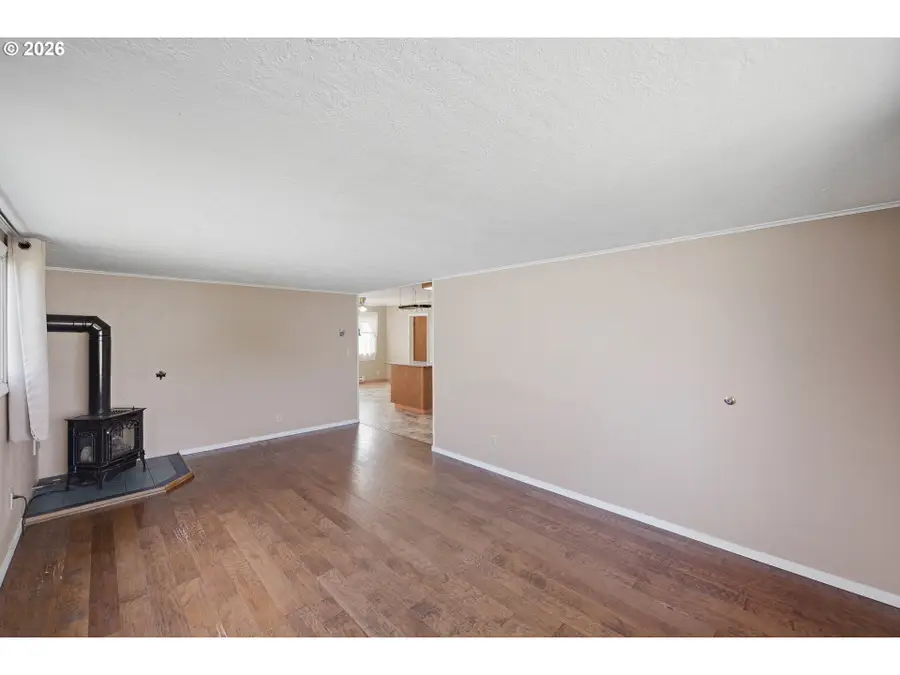 1621 Grant St, North Bend, OR 97459 - #3