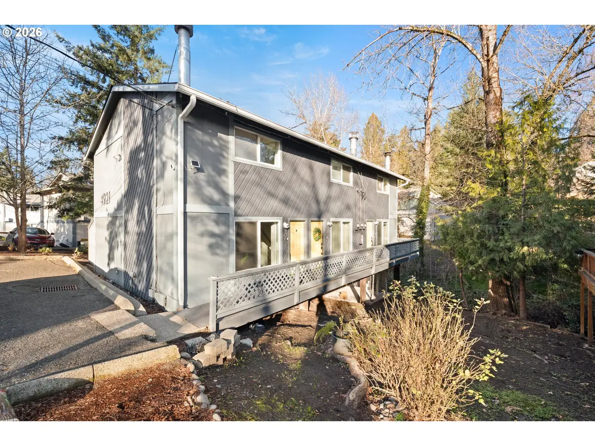 4921 SW Beaverton Hillsdale Hwy, Portland, OR 97221 - Image #1