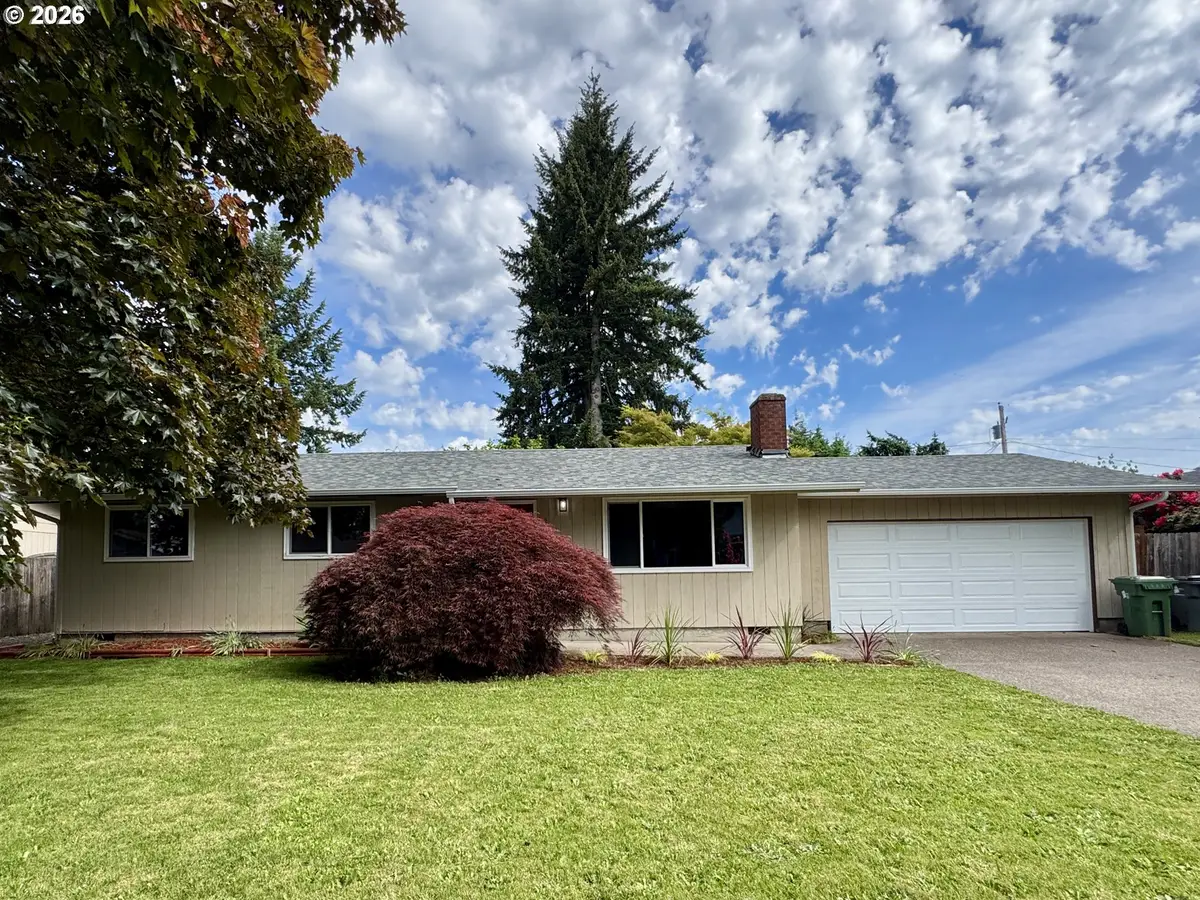 345 E Rosewood Ave, Eugene, OR 97404 - #1