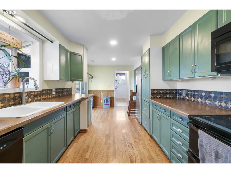 52052 SE 3rd Pl, Scappoose, OR 97056 - #3