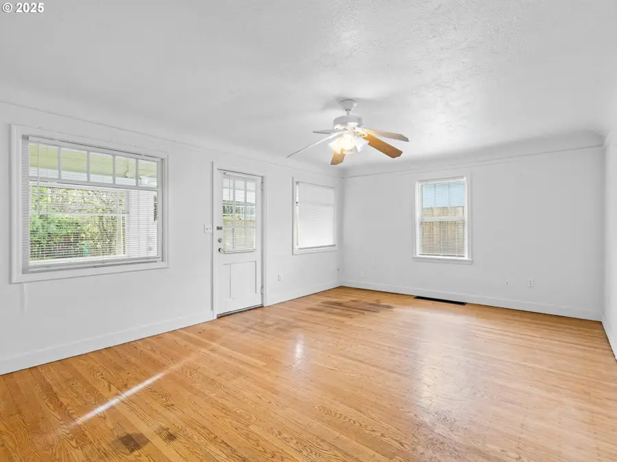 6525 N Montana Ave, Portland, OR 97217 - Image #3