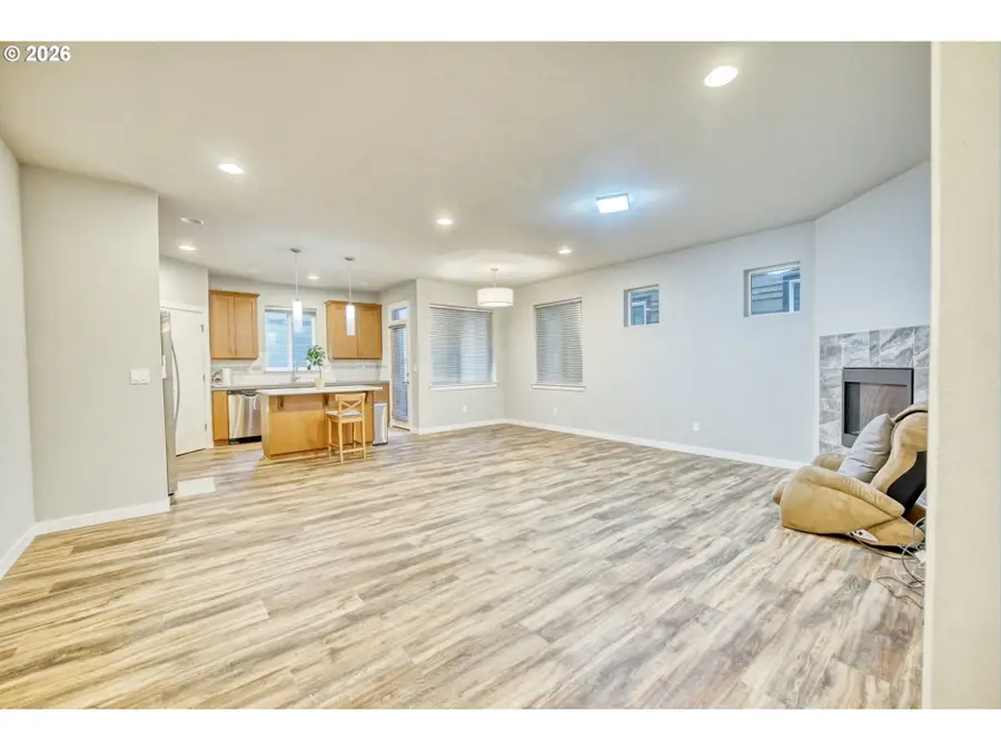 722 NW Pebblestone Ln, Beaverton, OR 97006 - Image #3