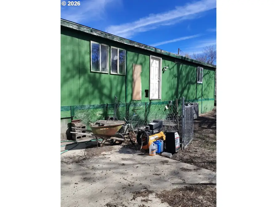 235 S H St, Lakeview, OR 97630 - #2