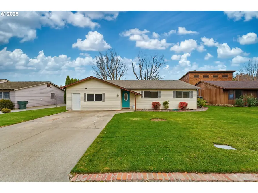 303 Dehaven St, Milton Freewater, OR 97862 - Image #2