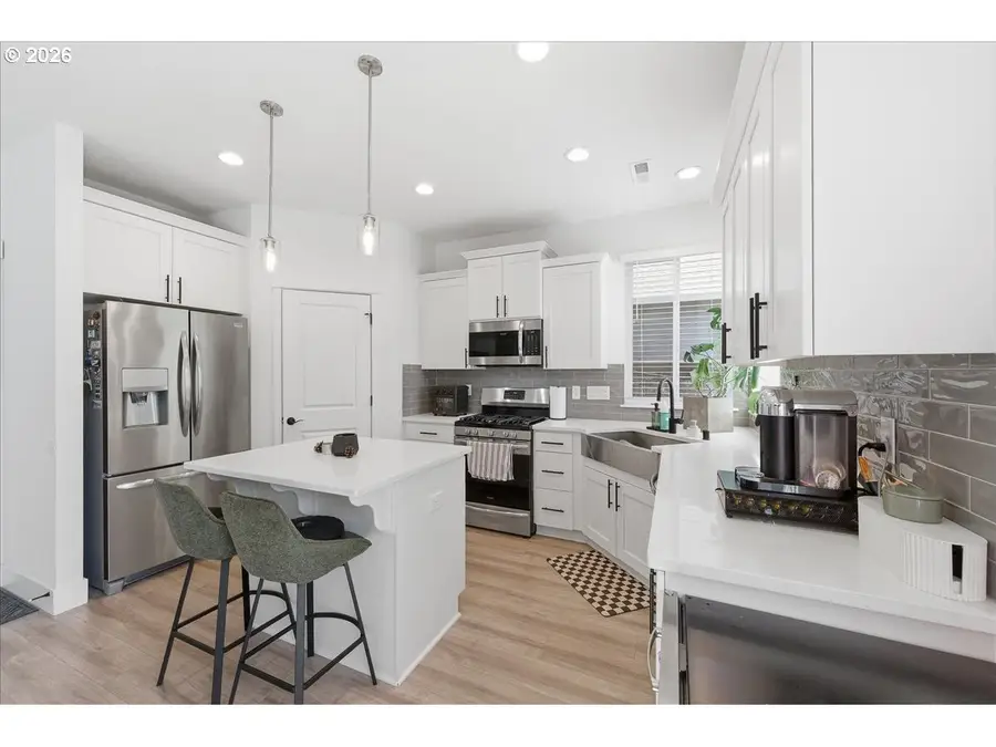 8525 N 1st St, Ridgefield, WA 98642 - #3