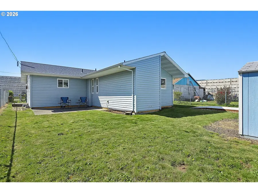 3328 Odell Hwy, Odell, OR 97031 - #3