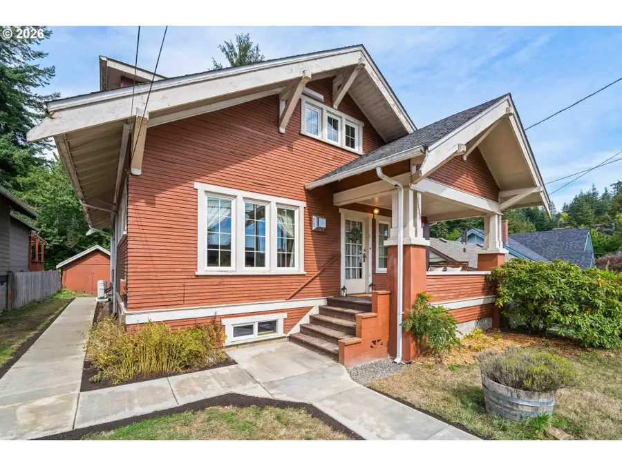 1154 Park Ave, Coos Bay, OR 97420 - #3