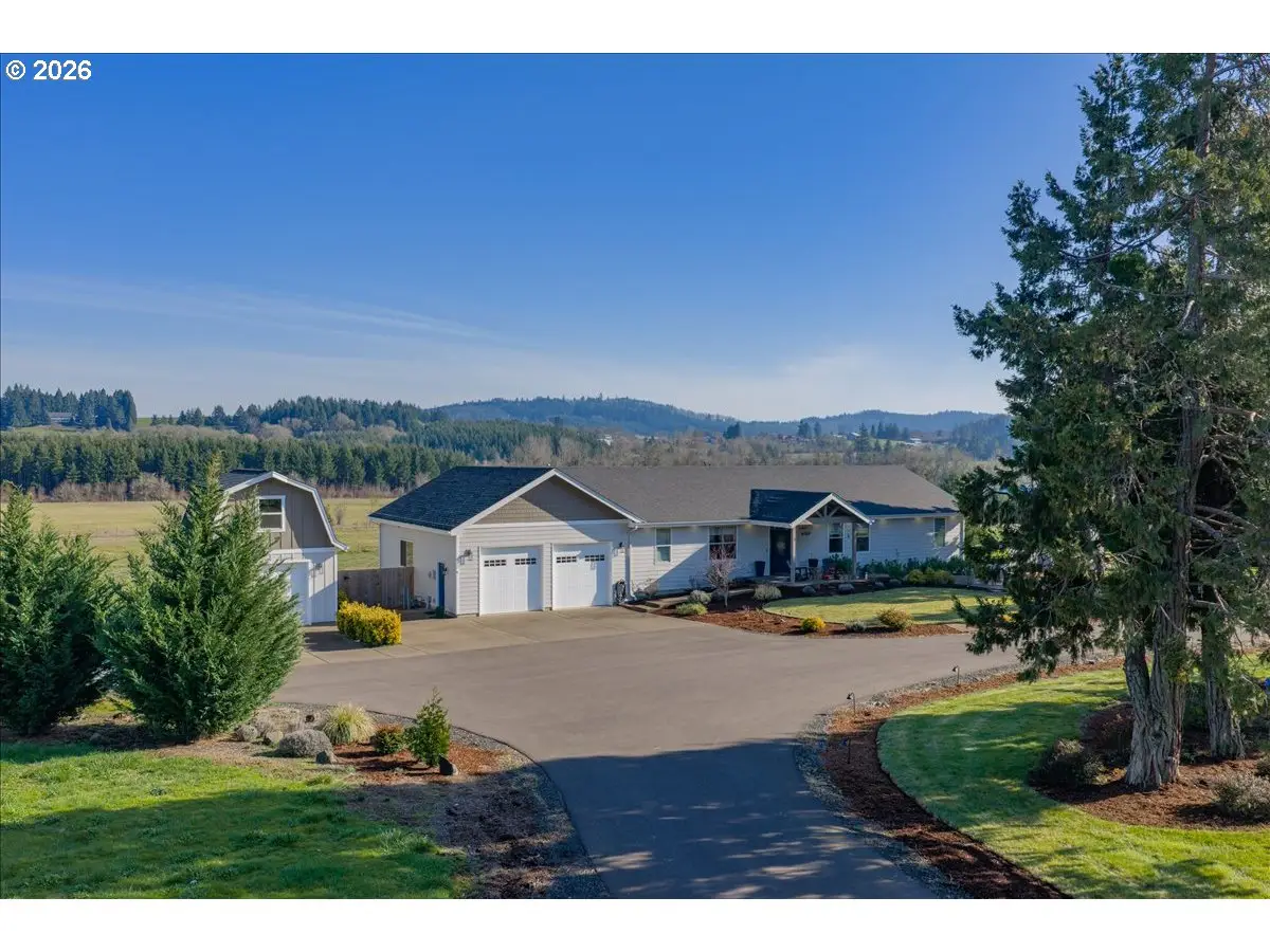 2020 SW Fairview Ave, Dallas, OR 97338 - #1