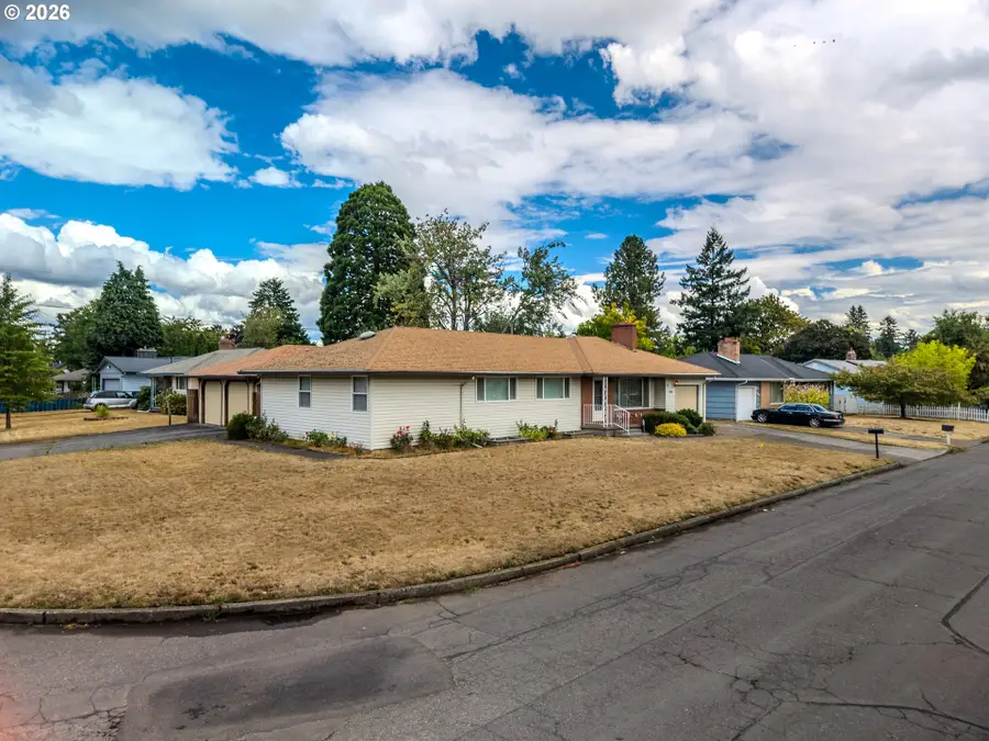 16005 SE Taggart St, Portland, OR 97236 - #3