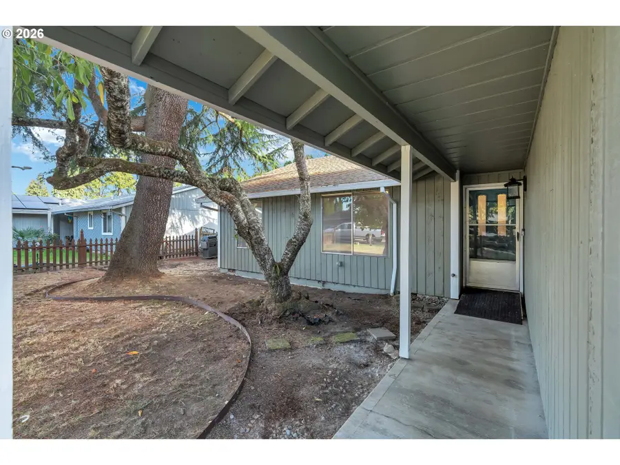 2848 SE Lonny Ct, Hillsboro, OR 97123 - #3