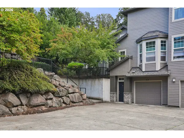 810 Springtree Ln, WestLinn, OR 97068