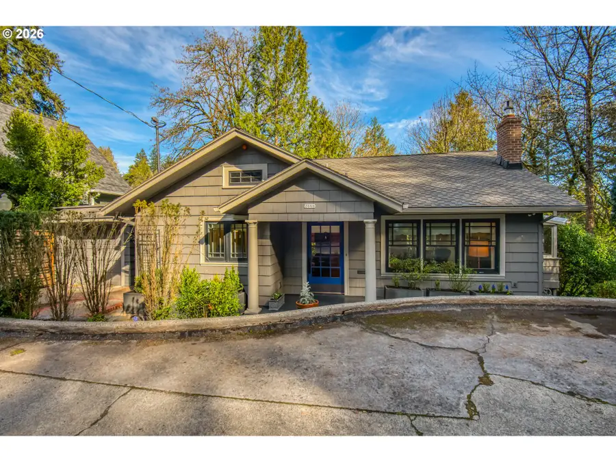 2666 SW Brae Mar Ct, Portland, OR 97201 - #2