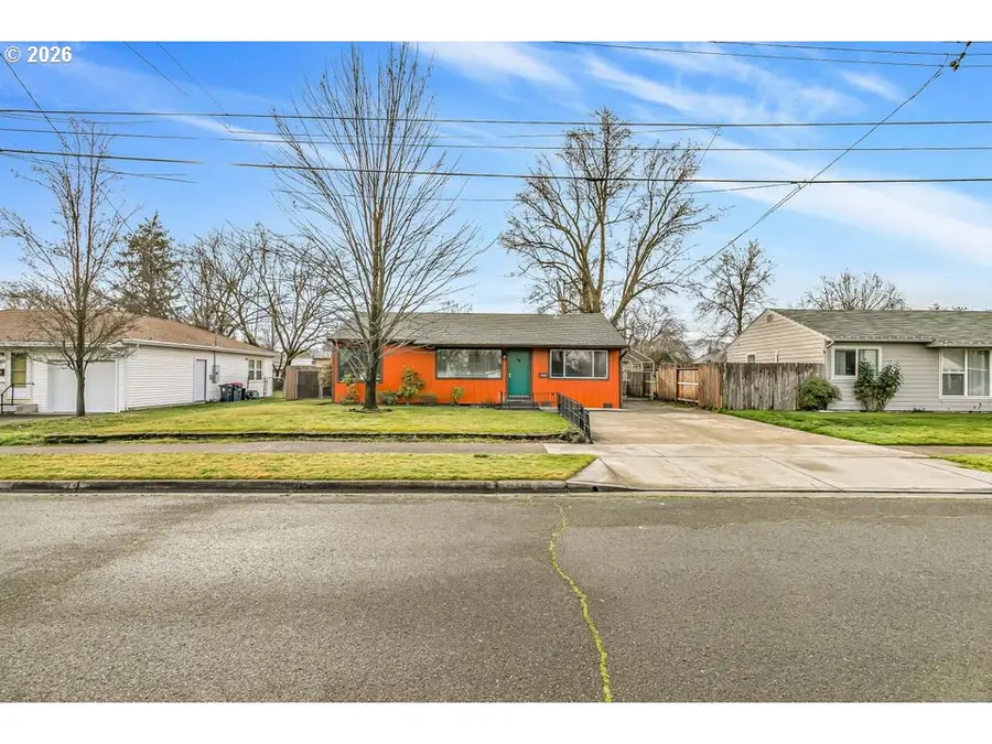 925 Winchester Ave, Medford, OR 97501 - Image #3