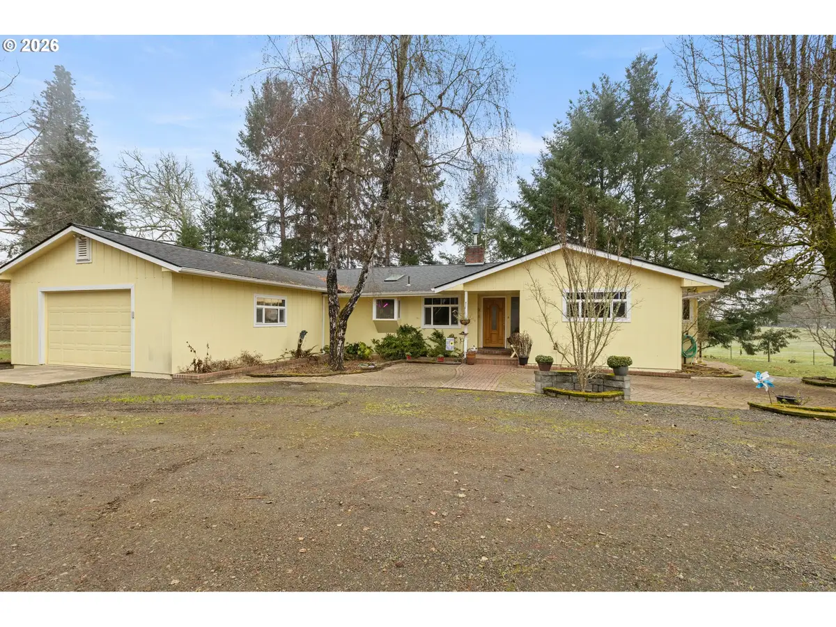 674 Youngs Ln, Roseburg, OR 97471 - #1