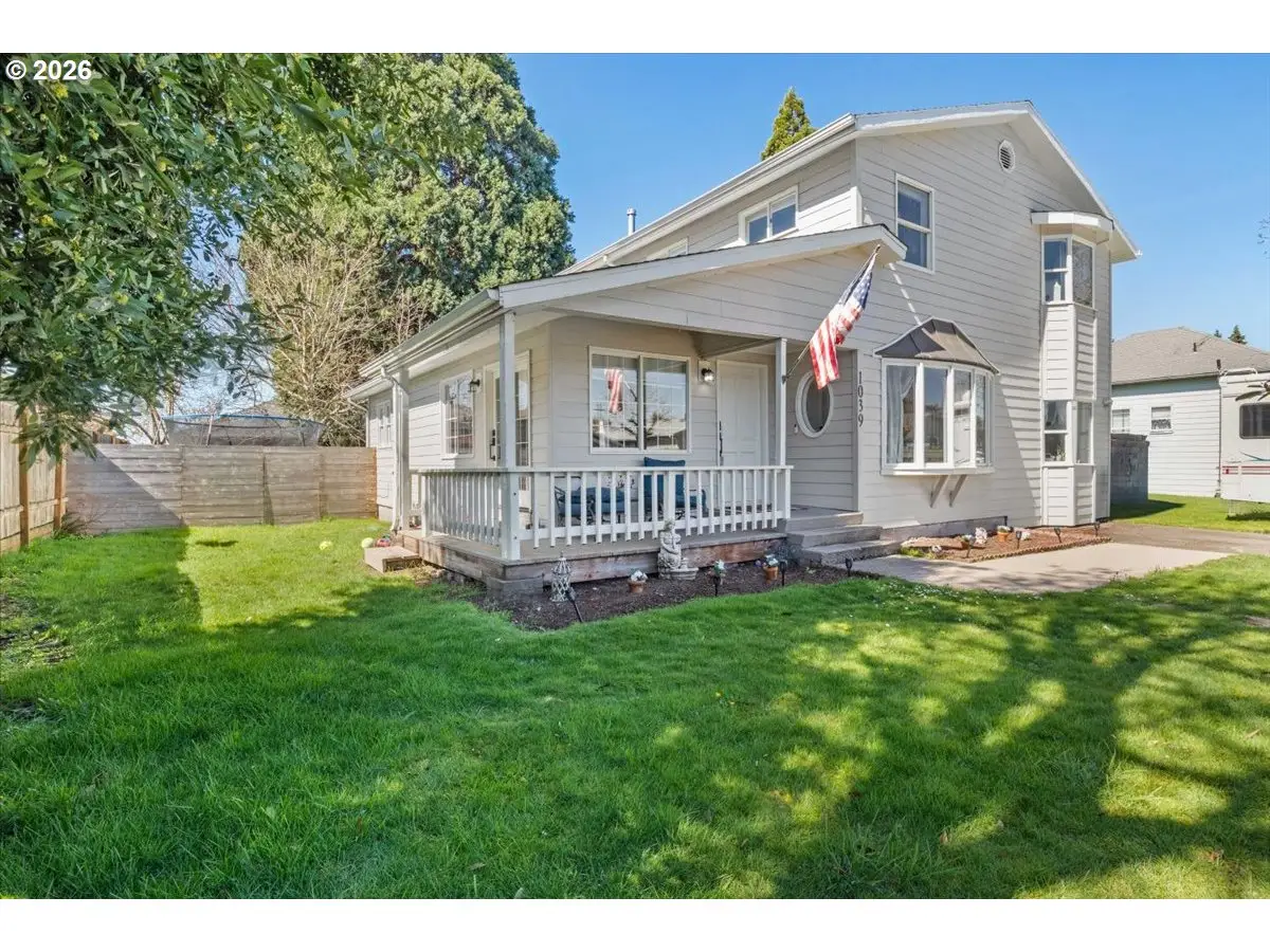 1039 N 4th Ave, Stayton, OR 97383 - #1