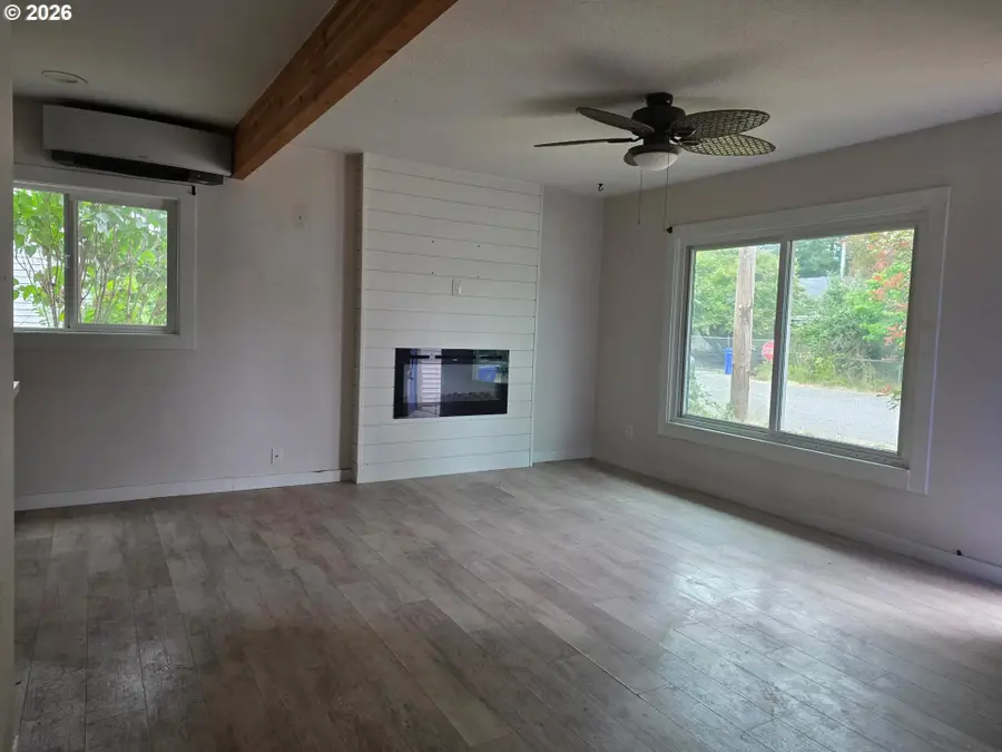 5711 SE 123rd Ave, Portland, OR 97236 - #2