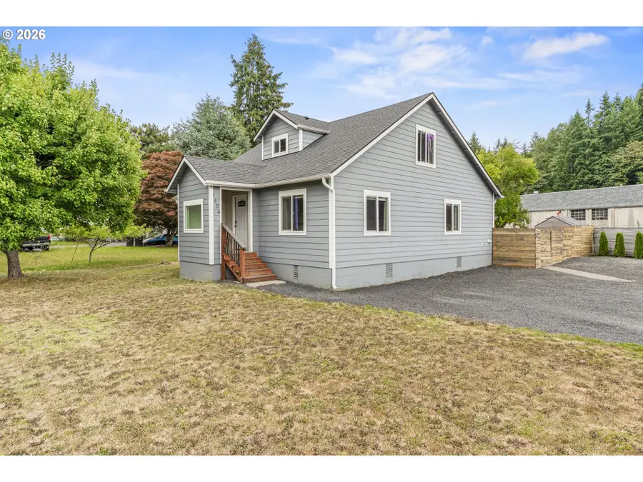 1404 NW Kerron St, Winlock, WA 98596 - #2