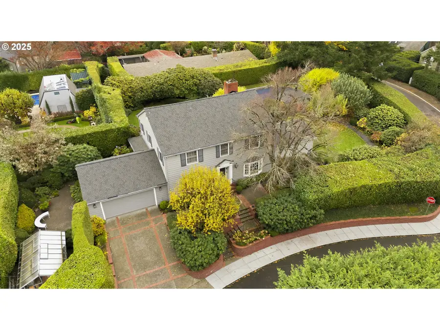 3484 SW Brentwood Dr, Portland, OR 97201 - Image #2