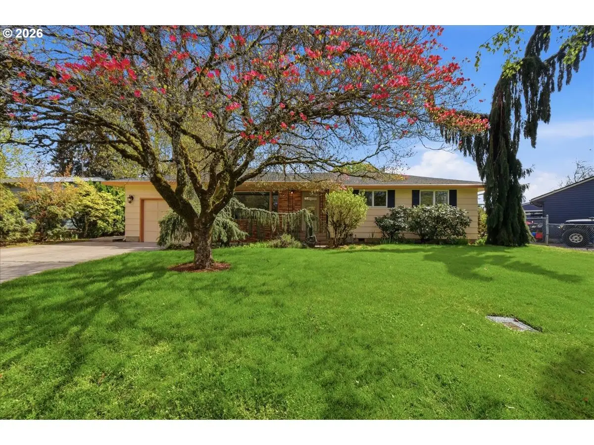 6901 NW Canyon Crest Loop, Vancouver, WA 98665 - #1