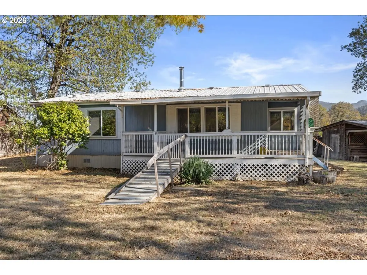 5300 Riddle By Pass Rd, Riddle, OR 97469 - #1