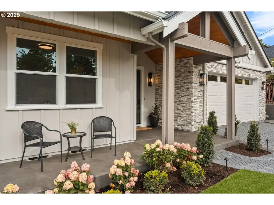 8937 NW Lovejoy St, Portland, OR 97229 - Image #3