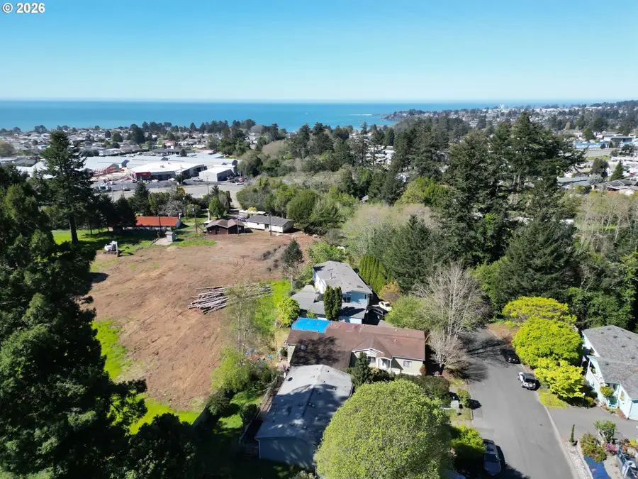 98190 Gavin Ln, Brookings, OR 97415 - #3