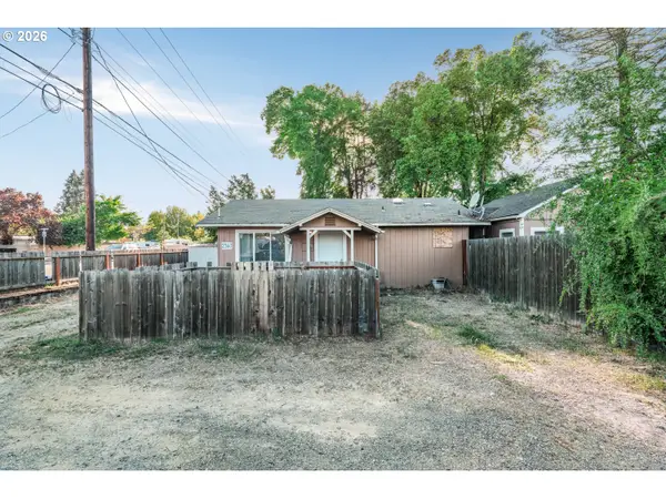 2360 Redwood Ave, GrantsPass, OR 97527