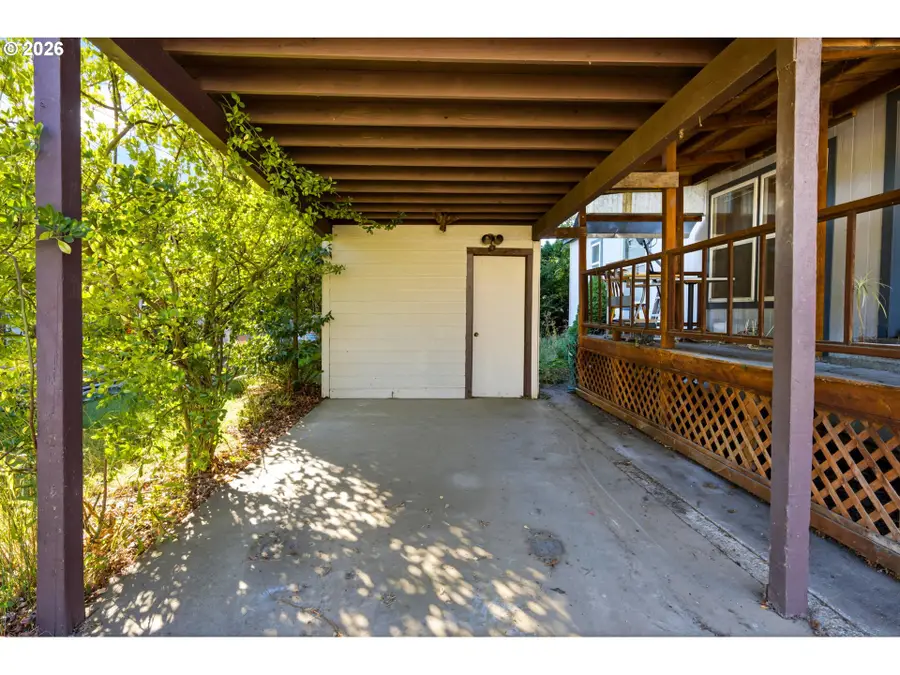 141 S 17th St #35, Independence, OR 97351 - #3
