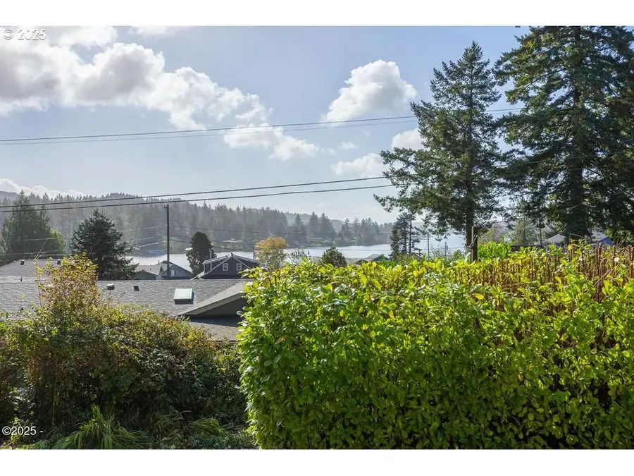 5143 NE 50th St, Neotsu, OR 97364 - Image #2