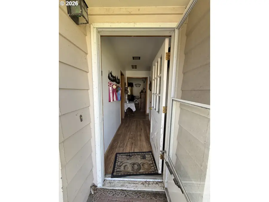 725 Cottonwood St, Arlington, OR 97812 - #2